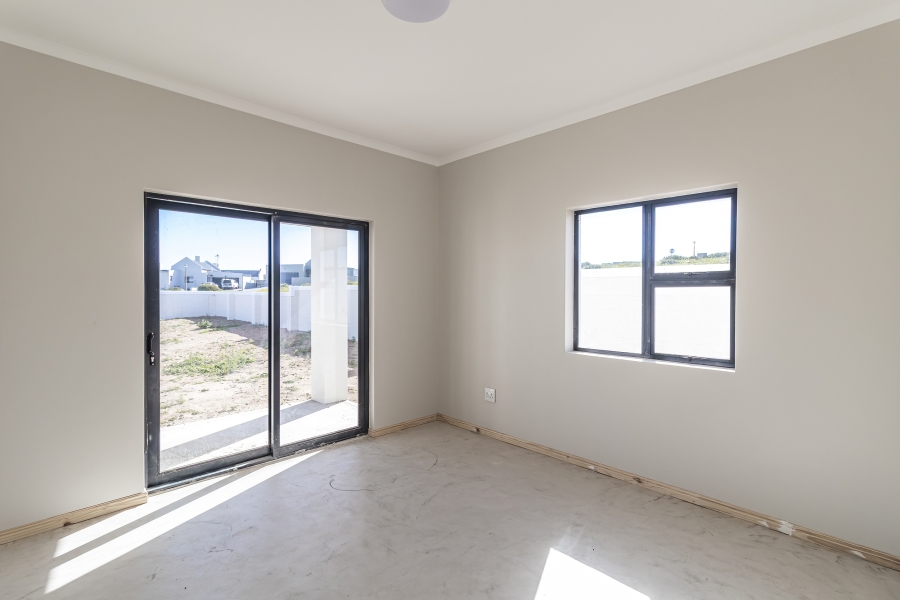 3 Bedroom Property for Sale in Hoogland Western Cape